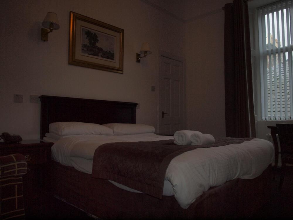 Room image 5