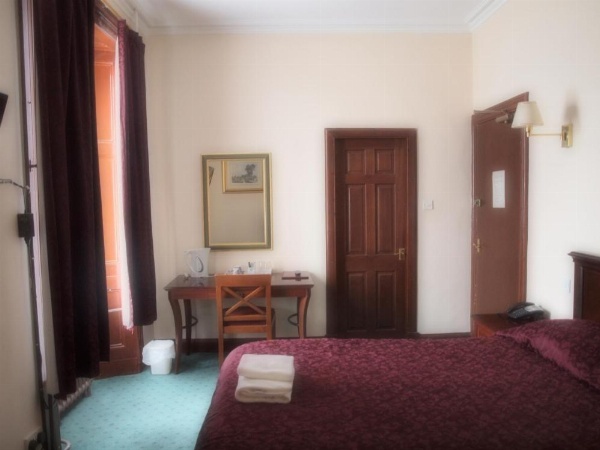 Argyll Arms Hotel image 14