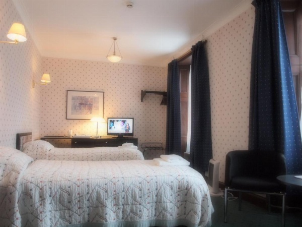 Argyll Arms Hotel image 34